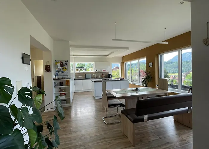 Modernes Haus Mit Super Aussicht