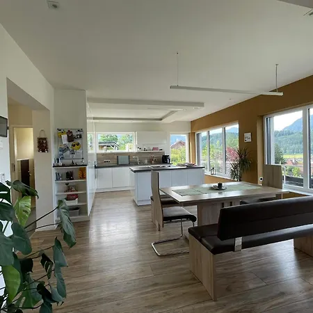 Modernes Haus Mit Super Aussicht